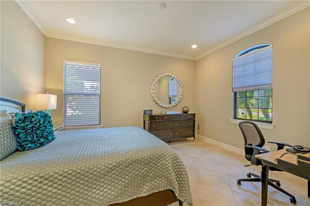 PEBBLE POINTE - Residential