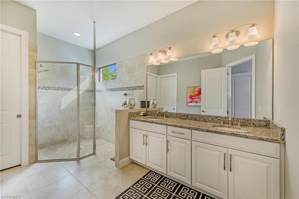 PEBBLE POINTE - Residential