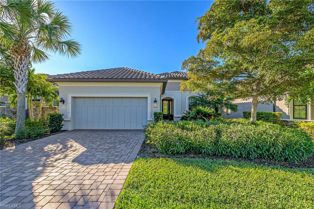 PEBBLE POINTE - Residential