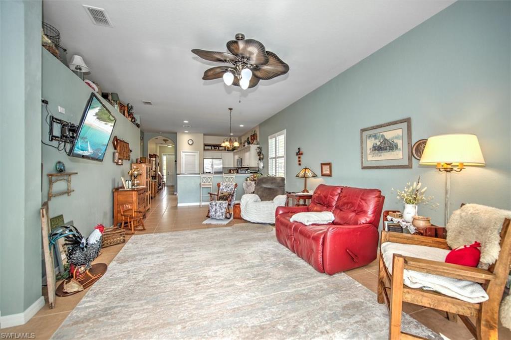 CORAL LAKES - Residential