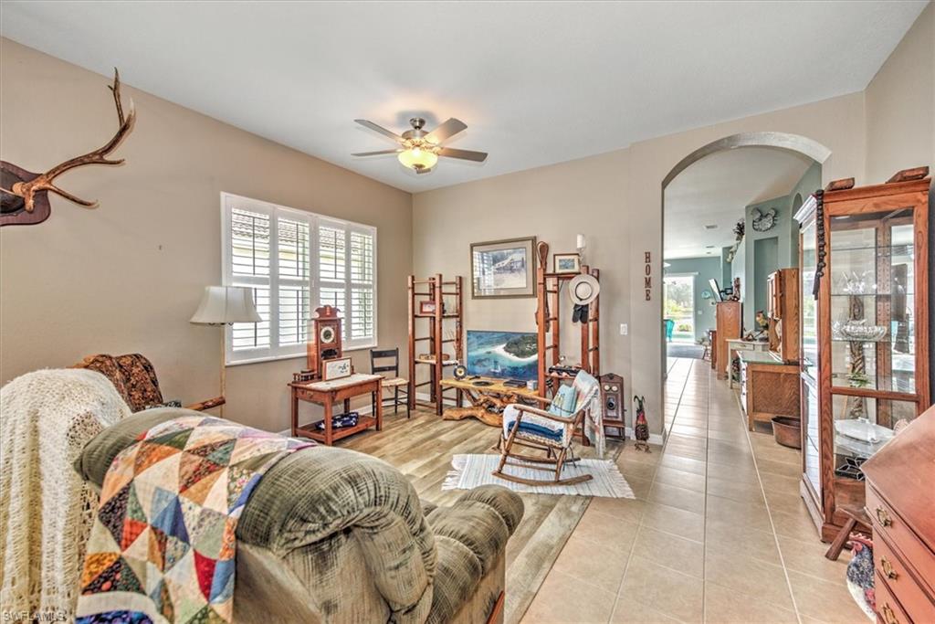 CORAL LAKES - Residential