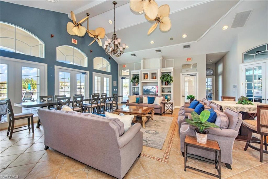 CORAL LAKES - Residential
