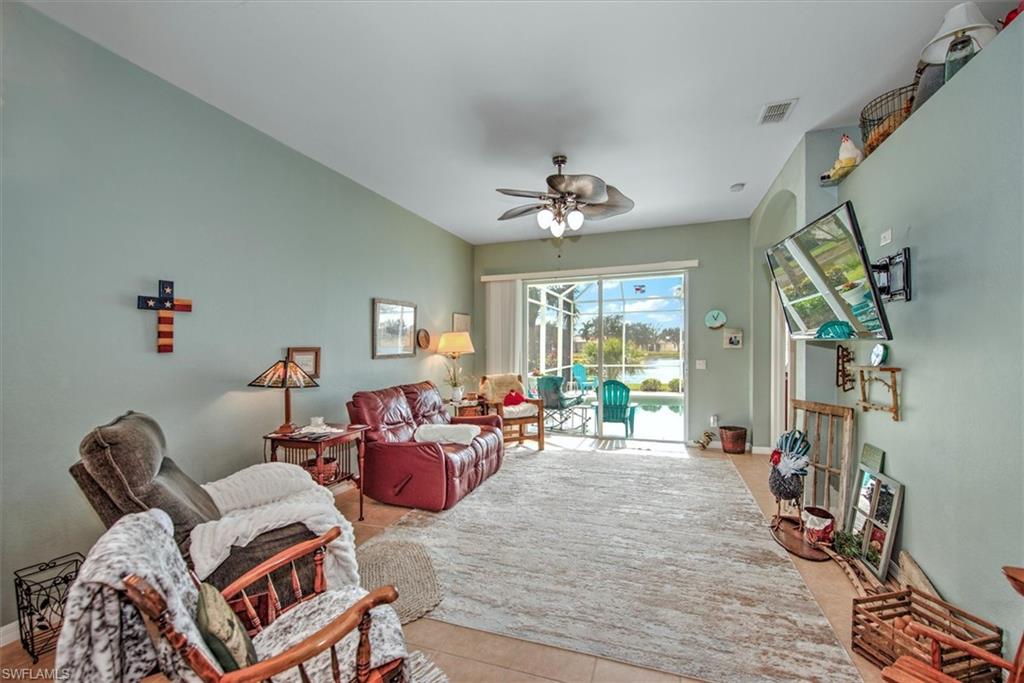 CORAL LAKES - Residential