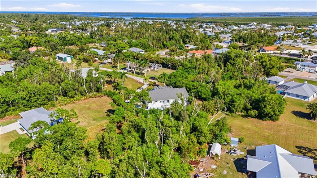 CHARLOTTE SHORES - Residential
