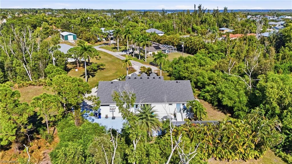CHARLOTTE SHORES - Residential