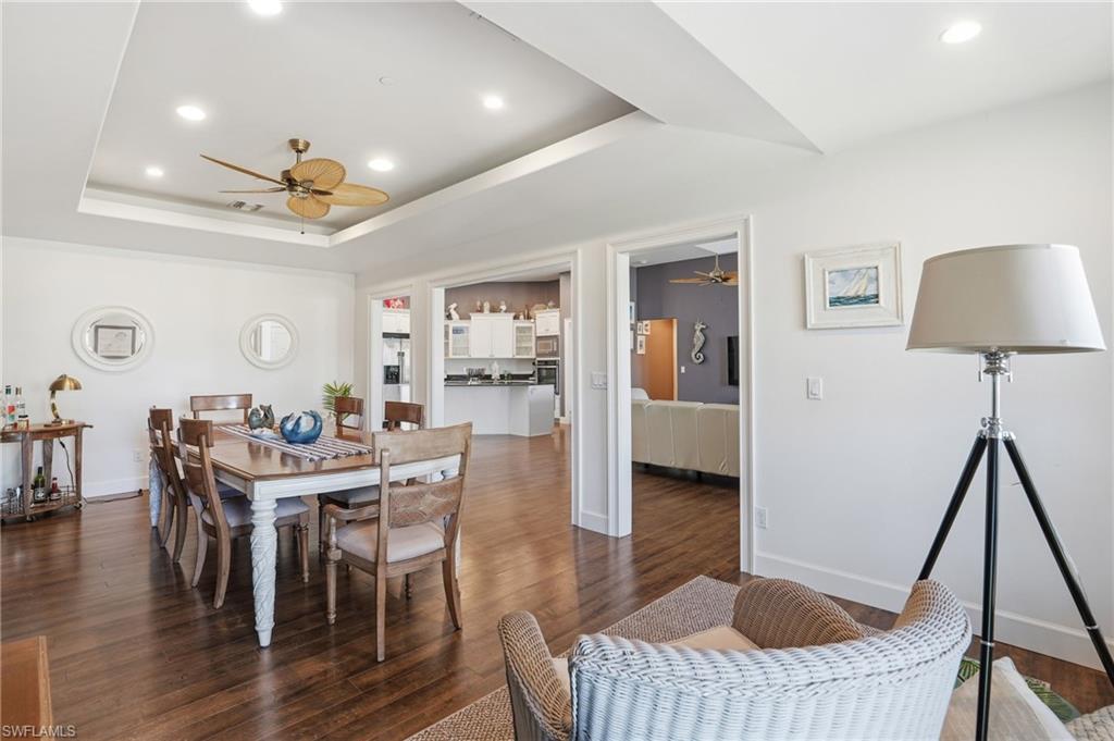 CHARLOTTE SHORES - Residential