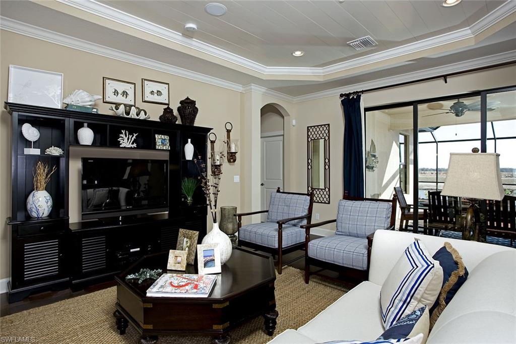 PEBBLE POINTE - Residential