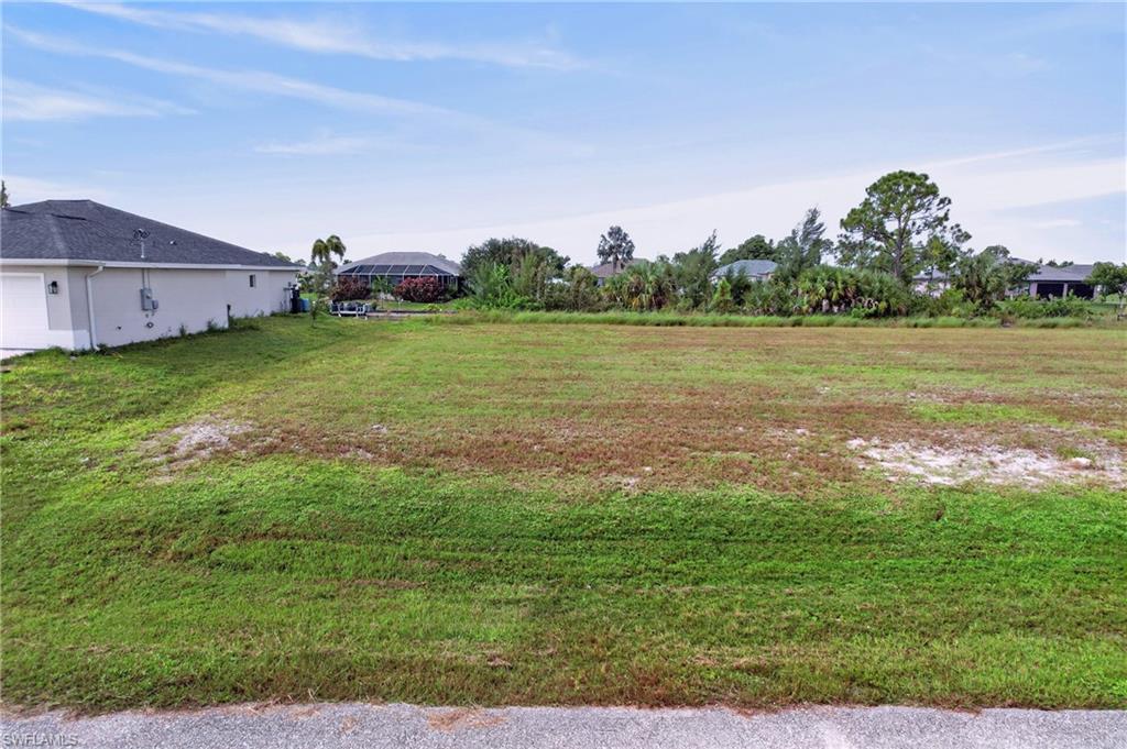 CAPE CORAL - Land
