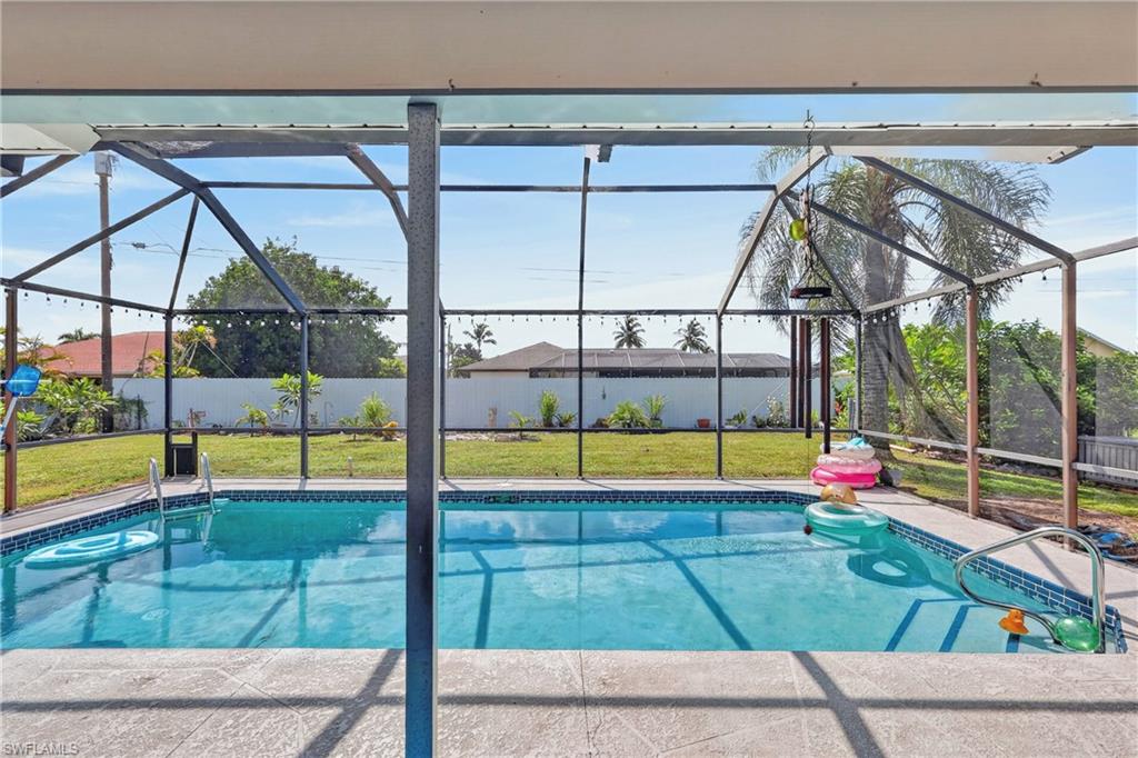 CAPE CORAL - Residential