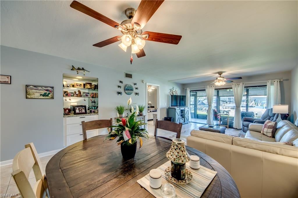 ADMIRALTY YACHT & RACQUET CLUB - Residential