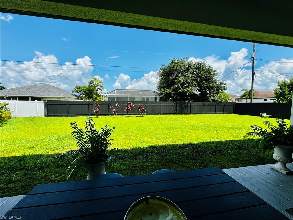 CAPE CORAL - Residential