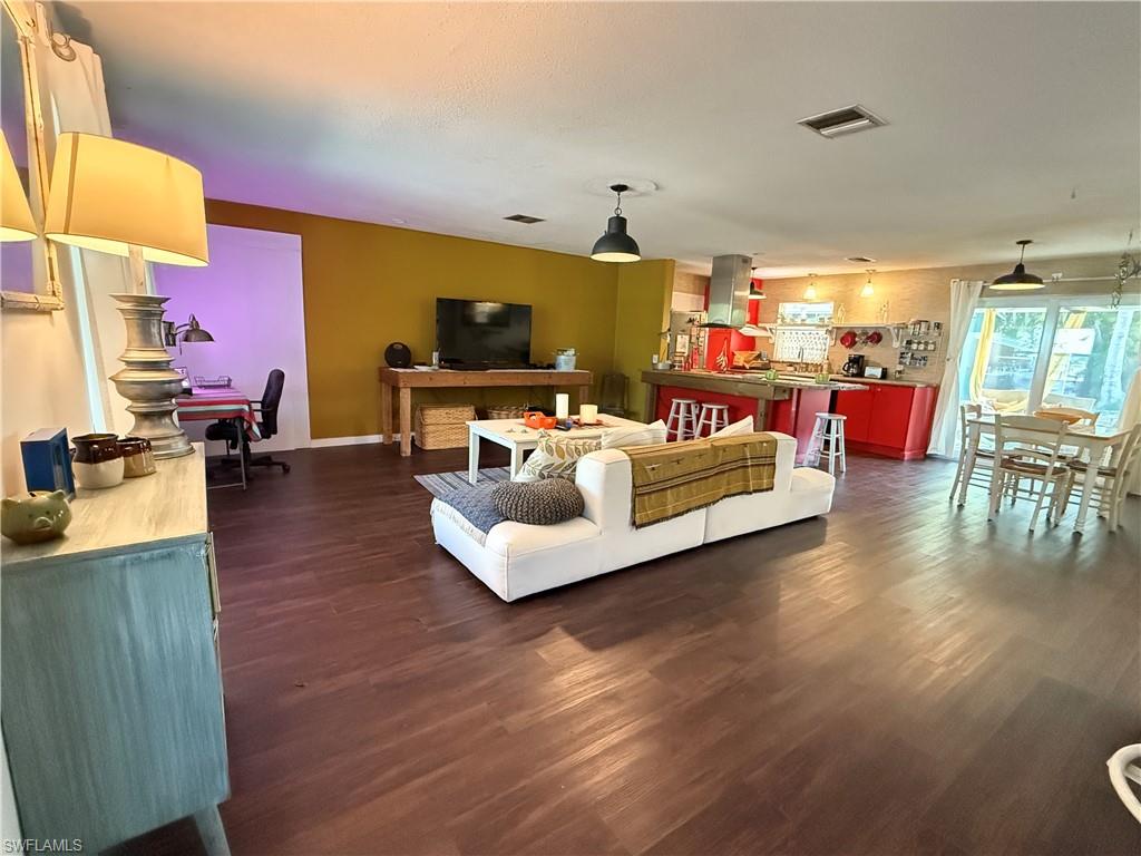 PINE ISLAND - Residential