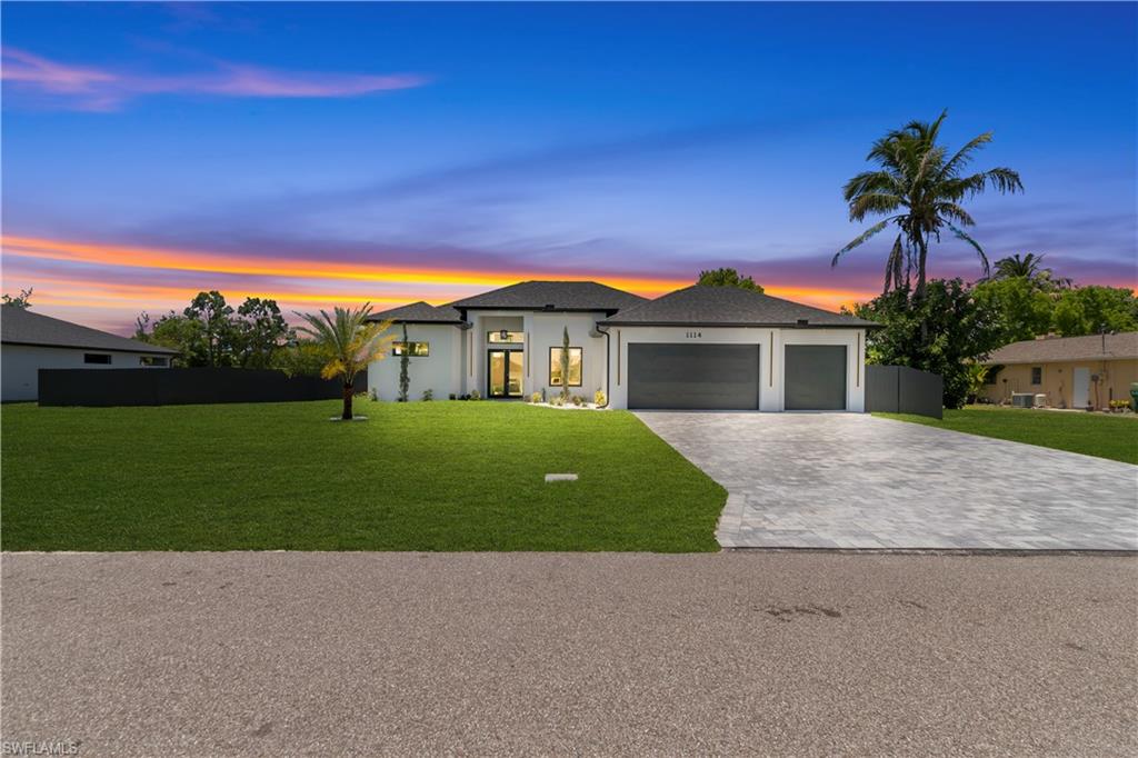 CAPE CORAL - Land