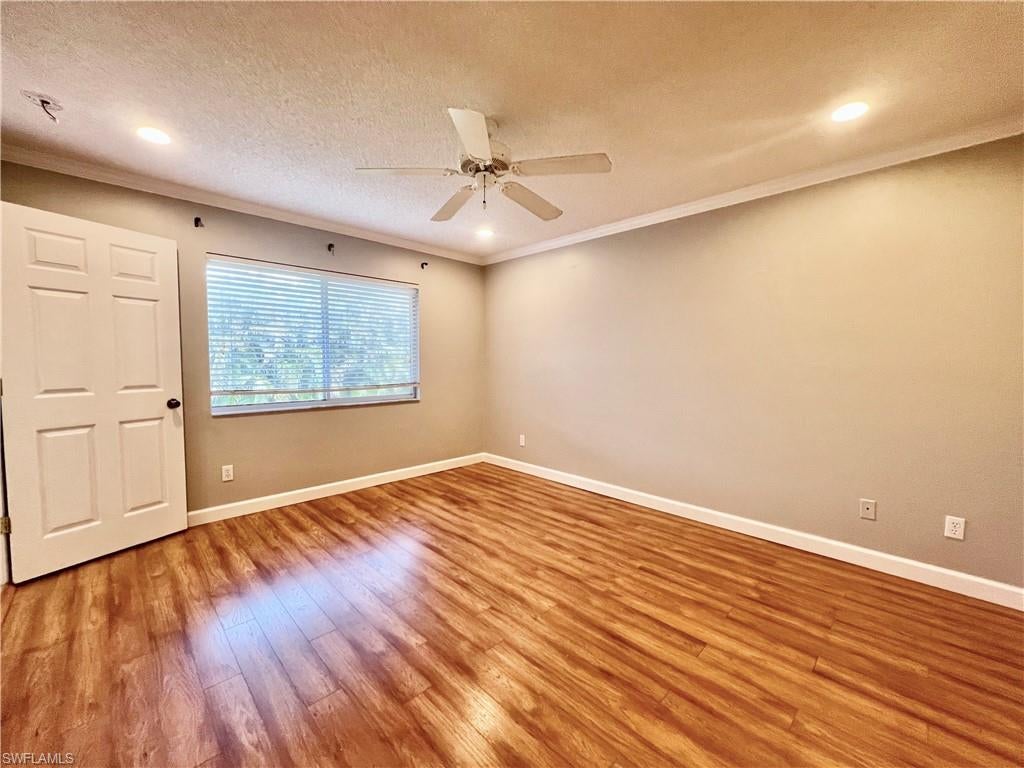 VILLAGES AT EMERALD LAKES - Residential Lease