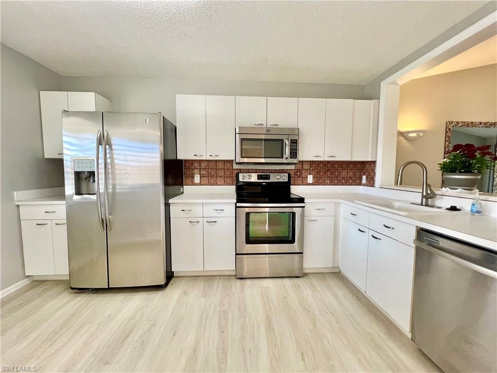 VILLAGES AT EMERALD LAKES - Residential Lease