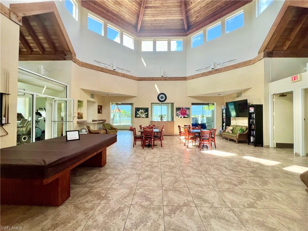 VILLAGES AT EMERALD LAKES - Residential Lease