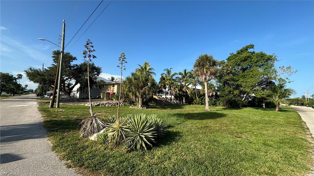 ESTERO BAY SHORES - Land