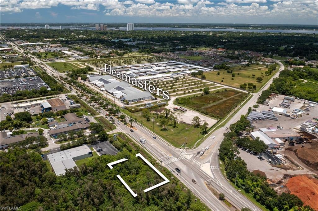FORT MYERS - Land