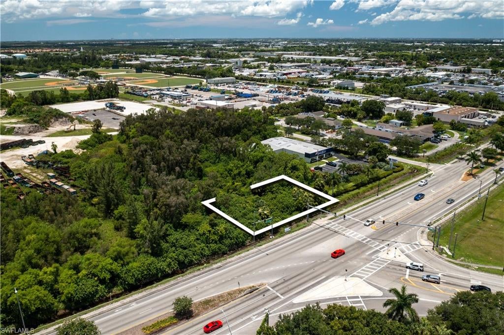 FORT MYERS - Land
