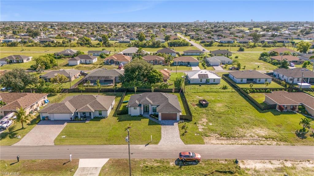 CAPE CORAL - Residential