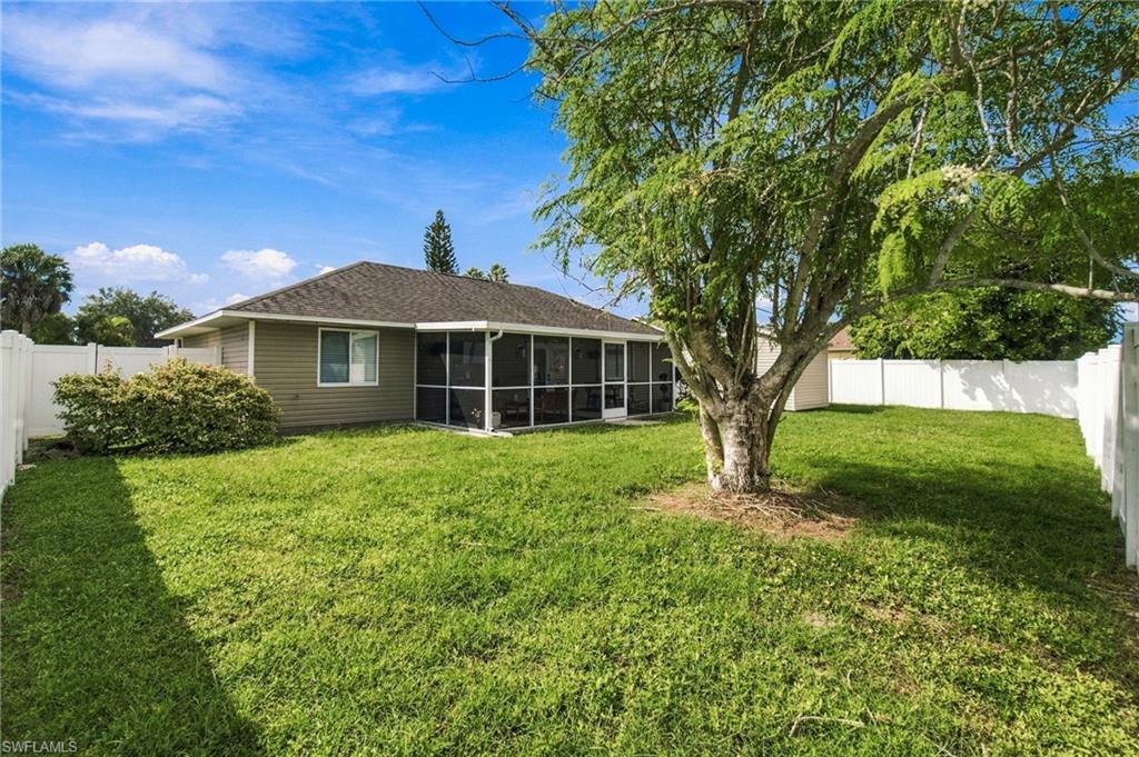 SANDY HOLLOW - Residential
