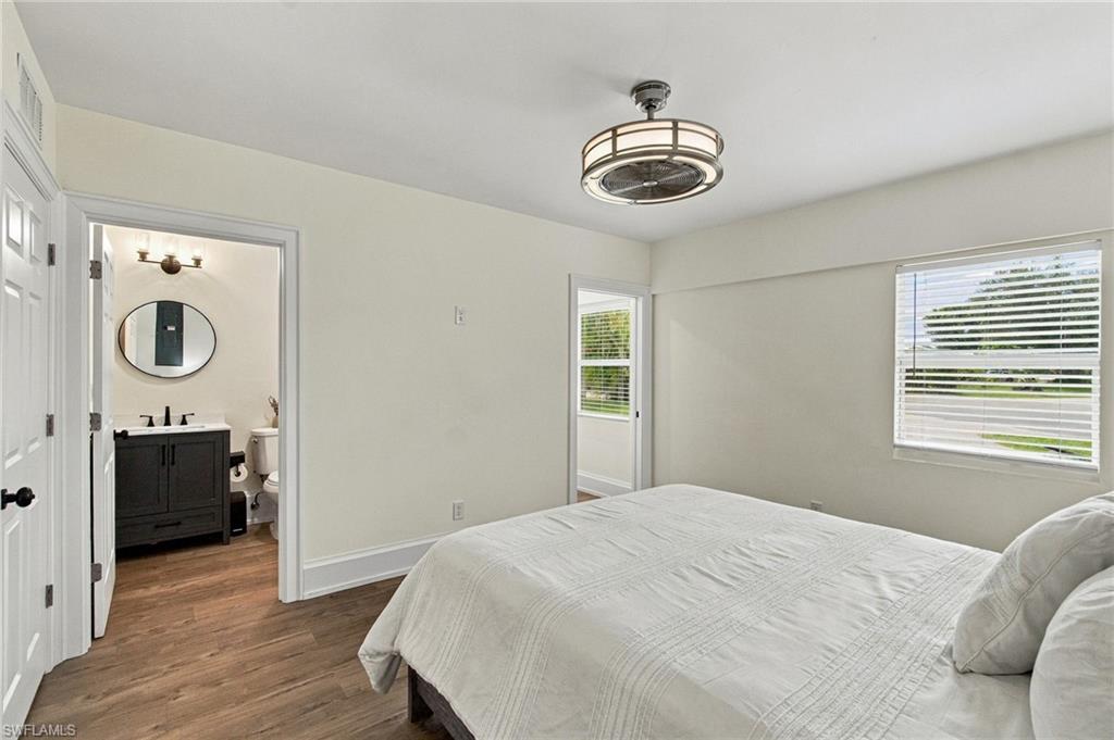 SANDY HOLLOW - Residential