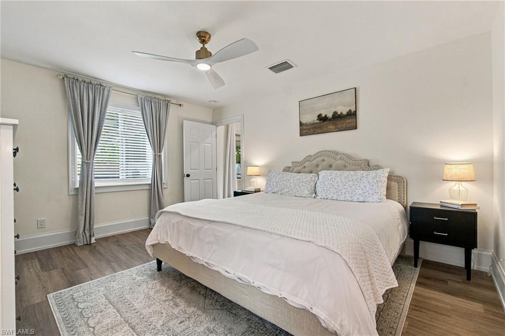 SANDY HOLLOW - Residential