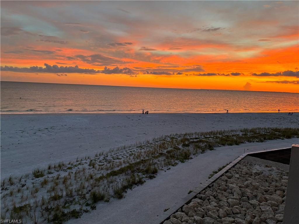 LEONARDO ARMS BEACH CLUB - Residential