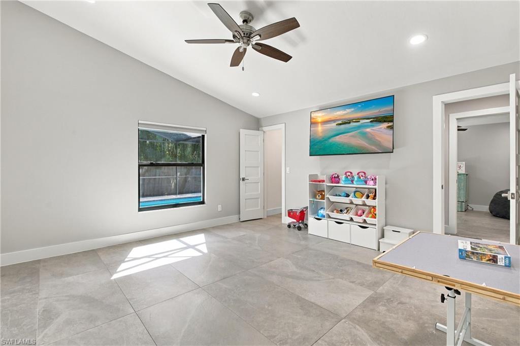 ESTERO RIVER HEIGHTS - Residential