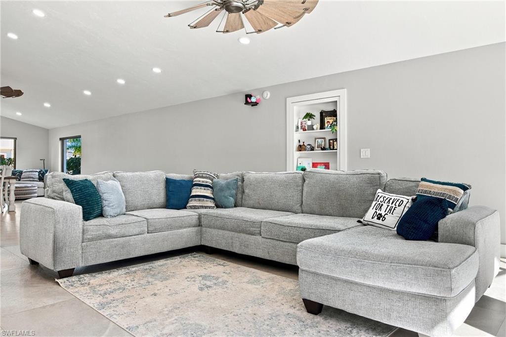 ESTERO RIVER HEIGHTS - Residential