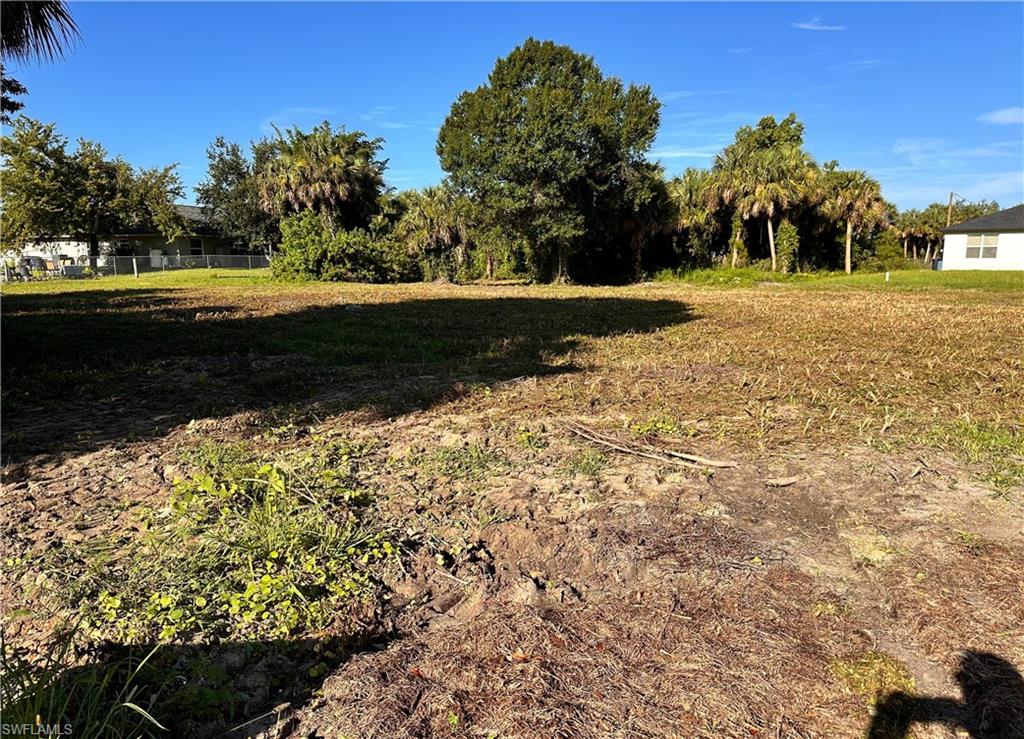 FORT MYERS - Land