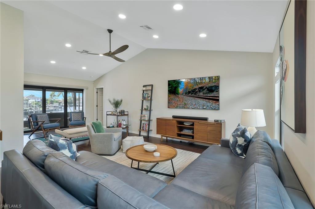 MARCO BEACH - Residential Lease
