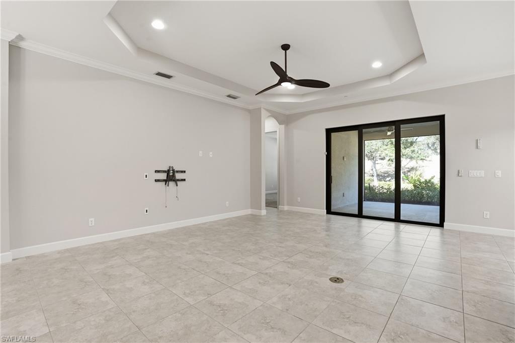 PEBBLE POINTE - Residential