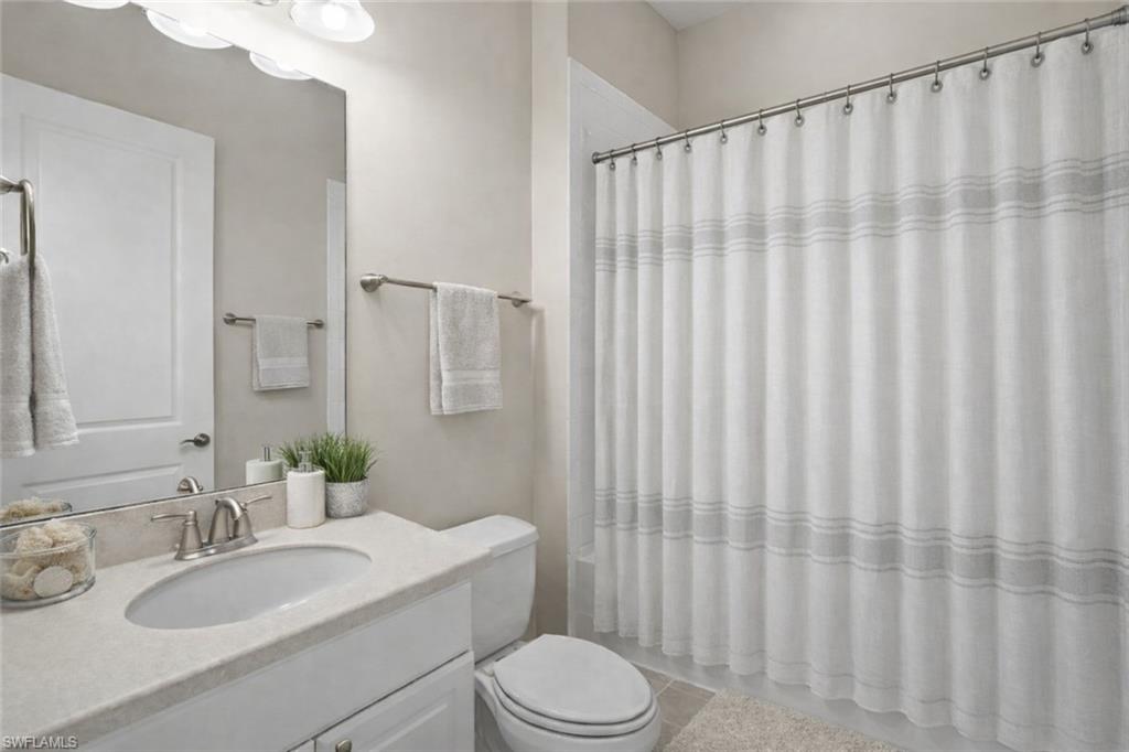 PEBBLE POINTE - Residential