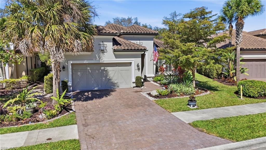 PEBBLE POINTE - Residential