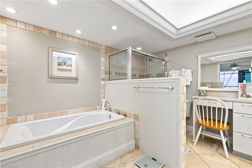 COMPASS POINT CONDO - Residential