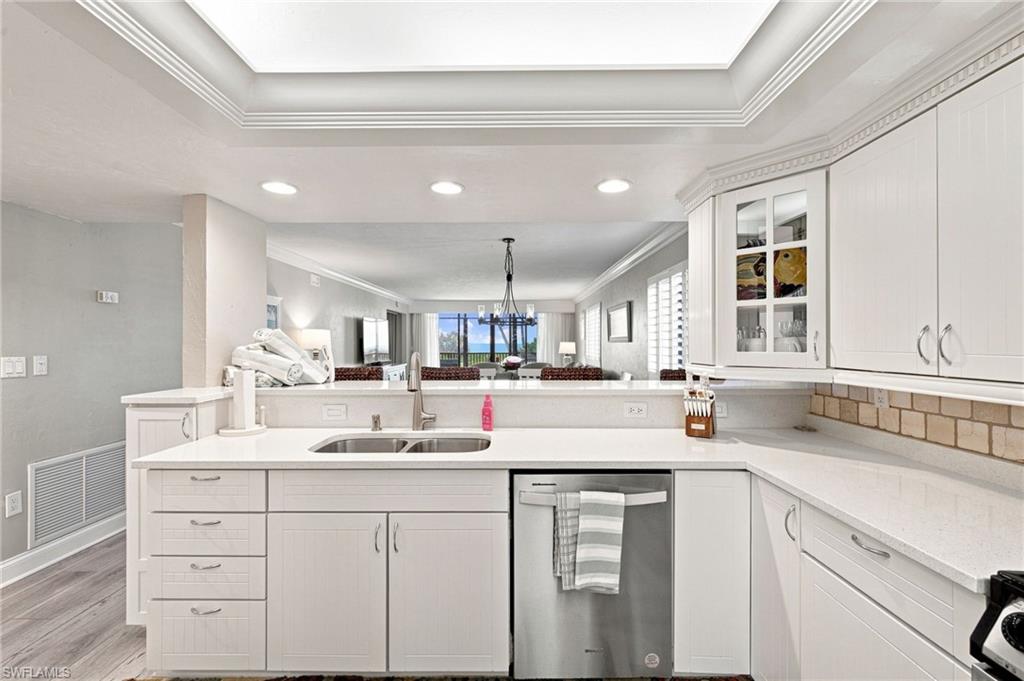 COMPASS POINT CONDO - Residential
