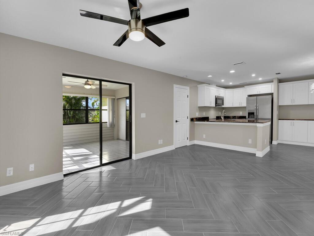 CAPE CORAL - Residential Income
