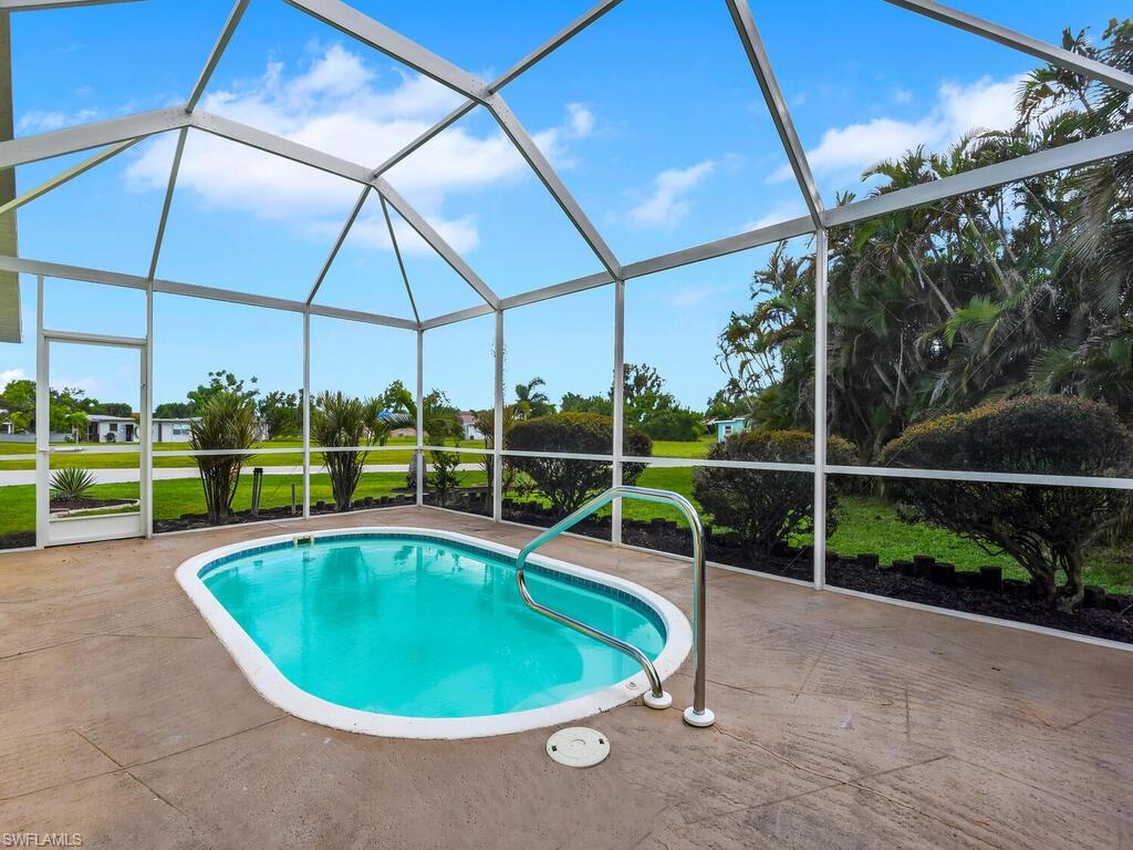 CAPE CORAL - Residential Income
