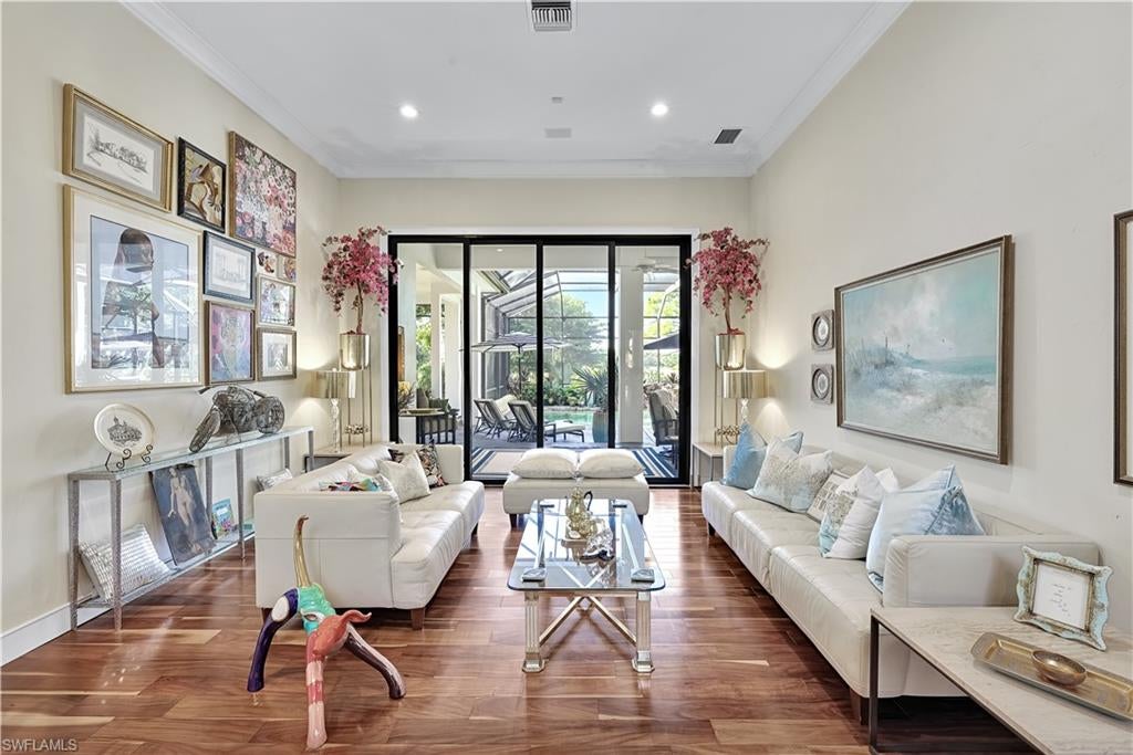 CREEKSIDE - Residential