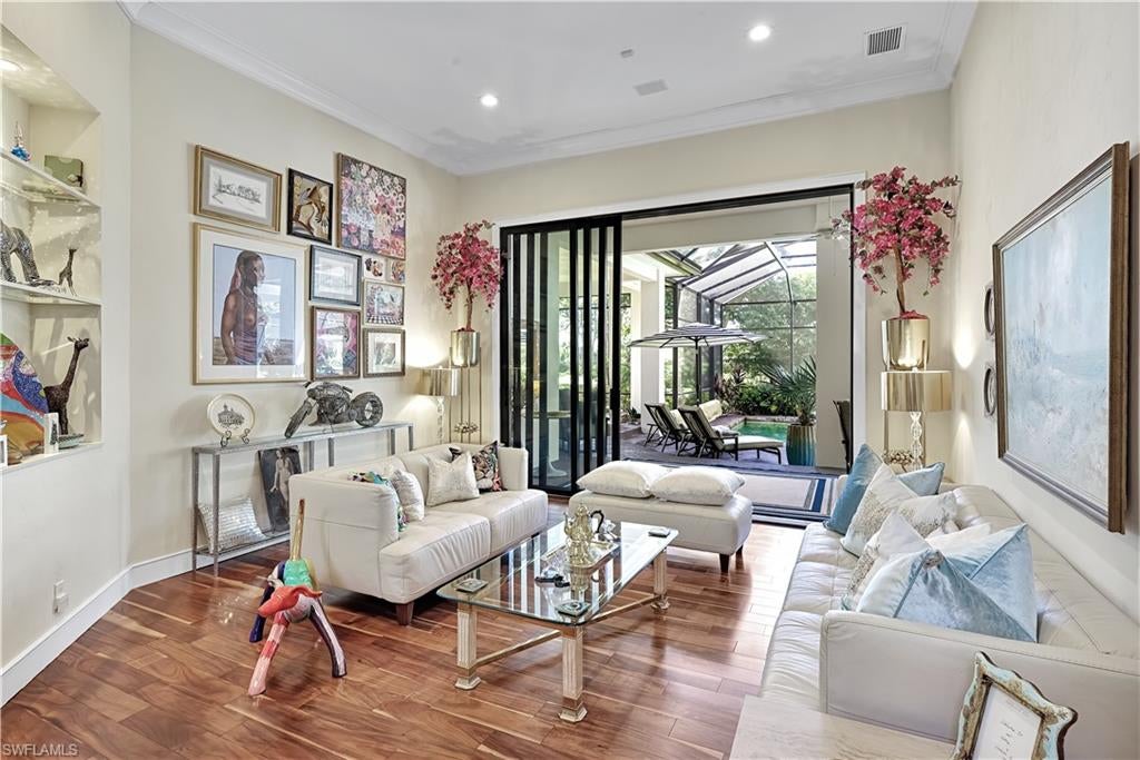 CREEKSIDE - Residential