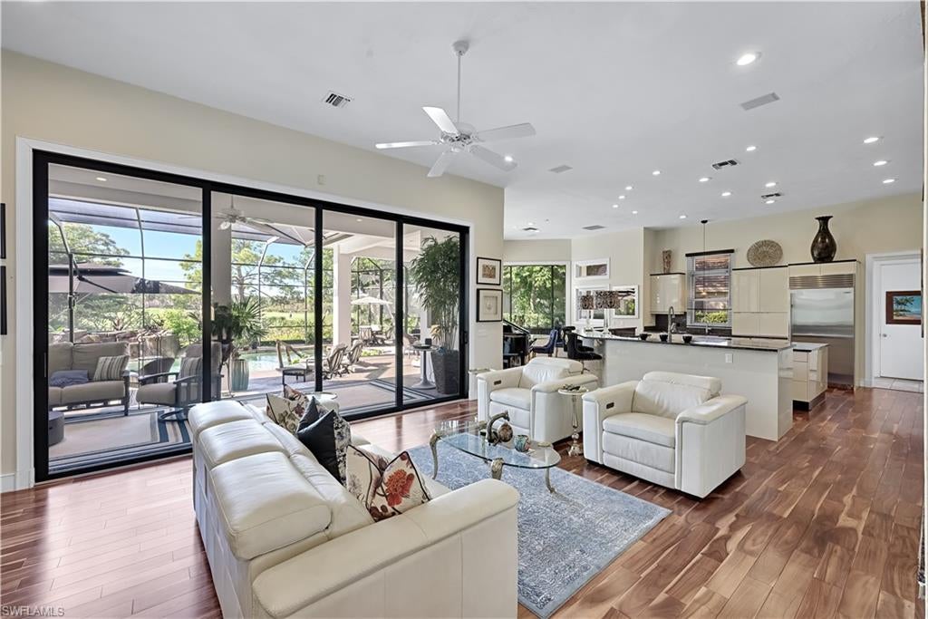 CREEKSIDE - Residential