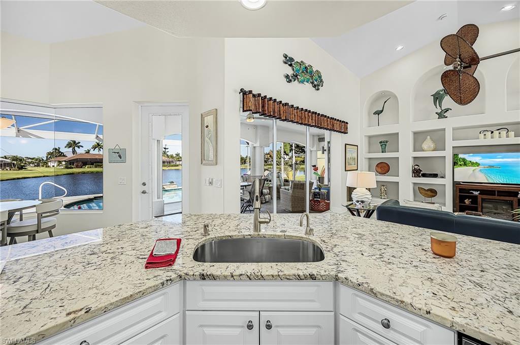 ROYAL TEE COUNTRY CLUB ESTATES - Residential