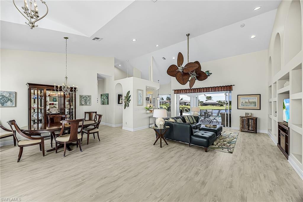 ROYAL TEE COUNTRY CLUB ESTATES - Residential