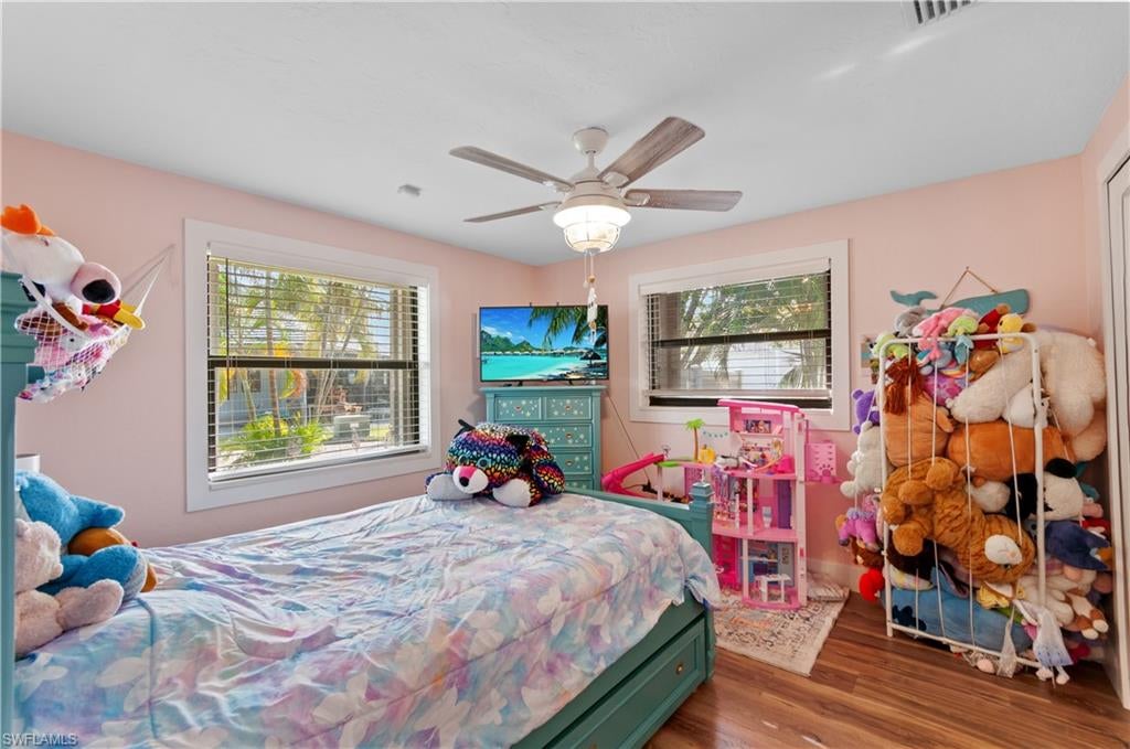 RIVER FOREST ISLAND - Residential