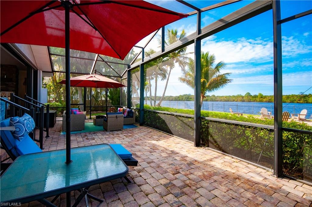 RIVER FOREST ISLAND - Residential
