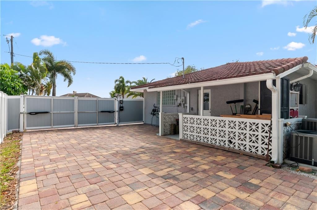 RIVER FOREST ISLAND - Residential
