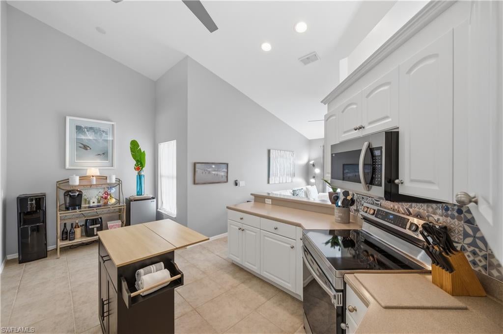 WEDGE WOOD AT THE STRAND - Residential Lease