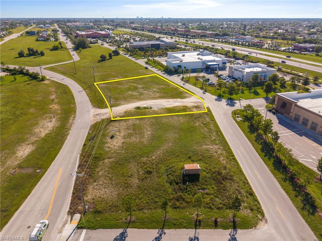 CAPE CORAL - Land