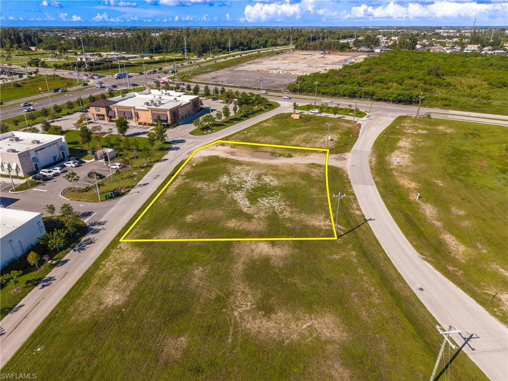 CAPE CORAL - Land